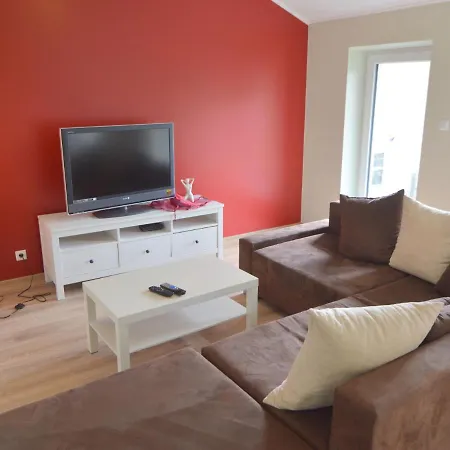 Attractive Holiday In Near Lake And Town Center